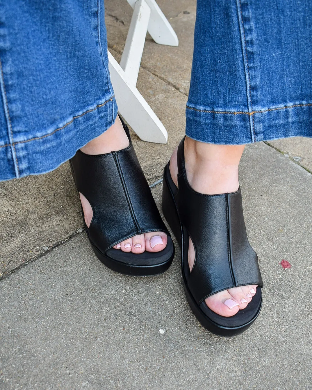 CARLEY WEDGE BY CORKYS - BLACK