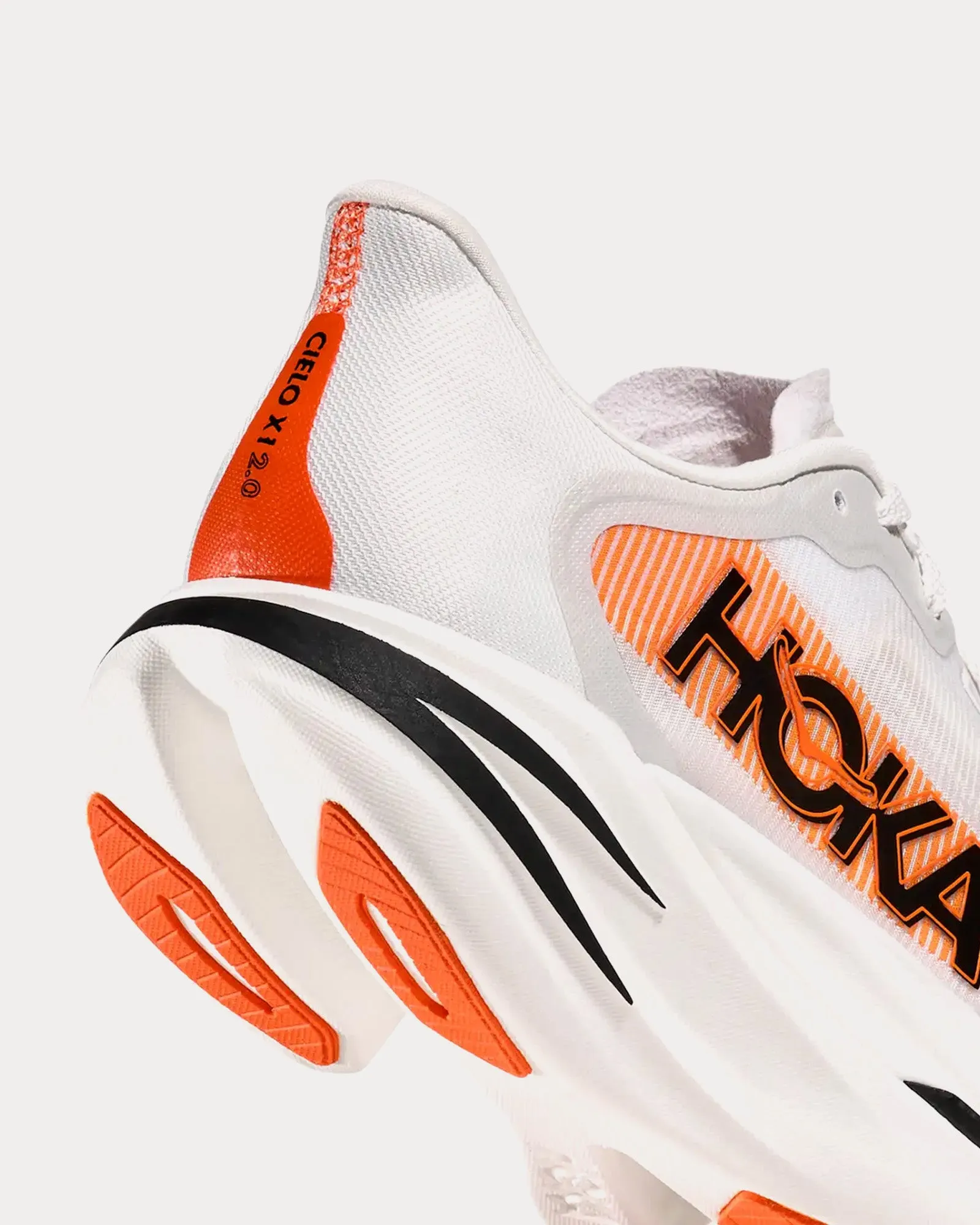 Cielo X1 2.0 Frost / Lava Running Shoes