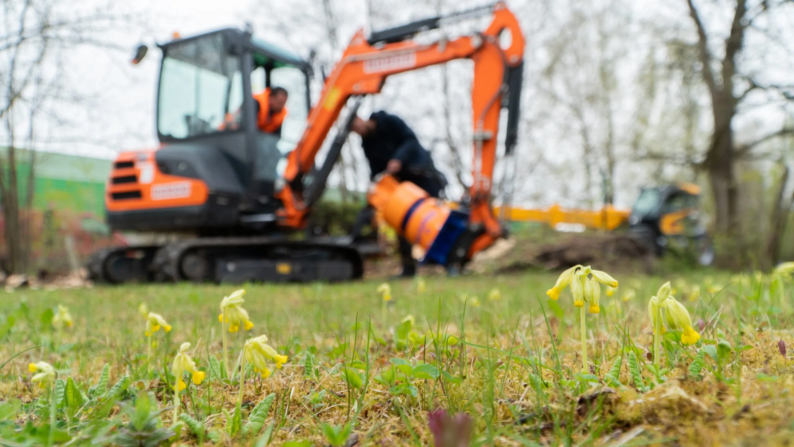 Dipperfox Stump Crushers | Model SC400 | 20" Cutting Diameter | For Mini Compact/Compact Track Loaders