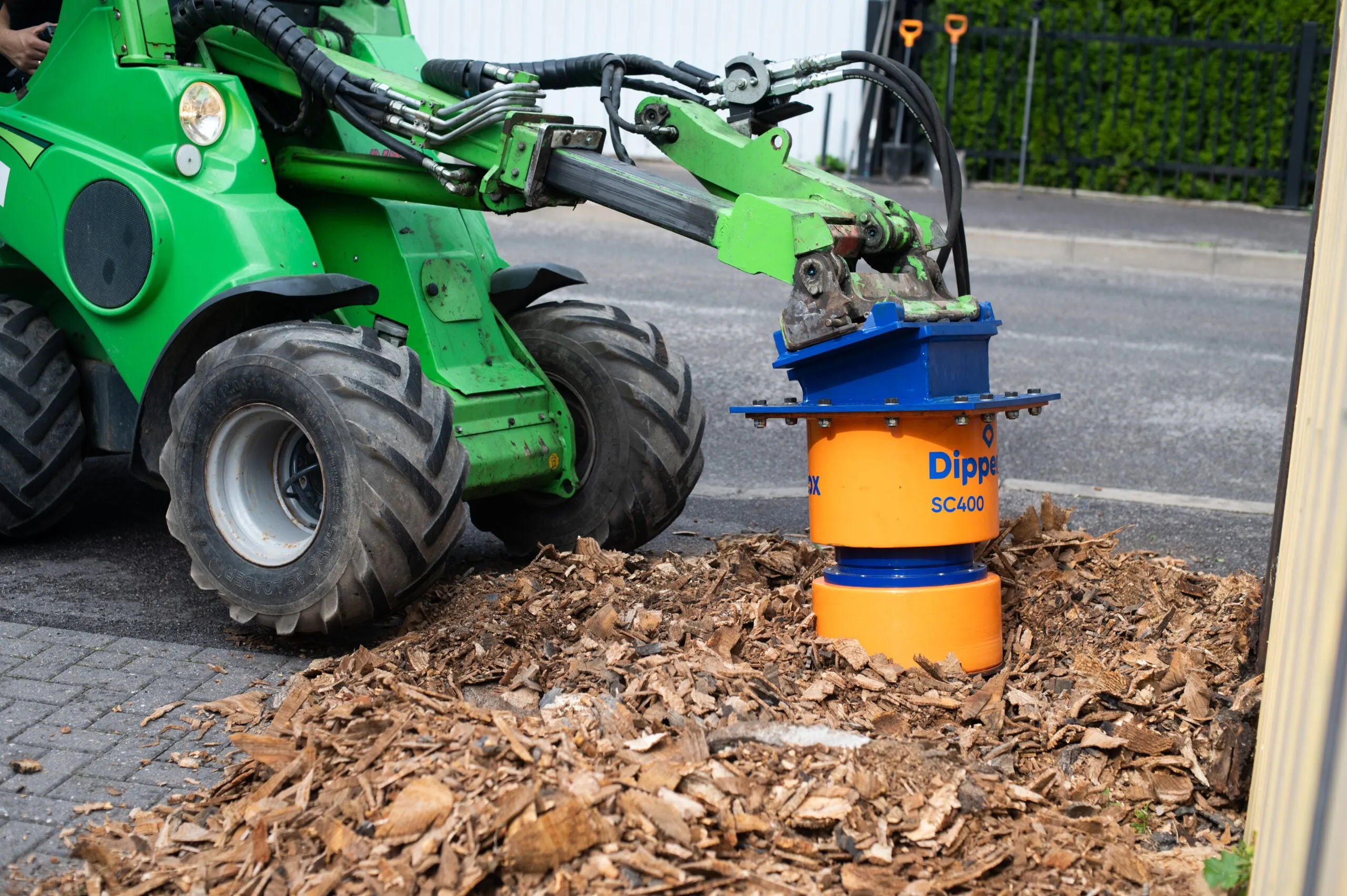 Dipperfox Stump Crushers | Model SC400 | 20" Cutting Diameter | For Mini Compact/Compact Track Loaders